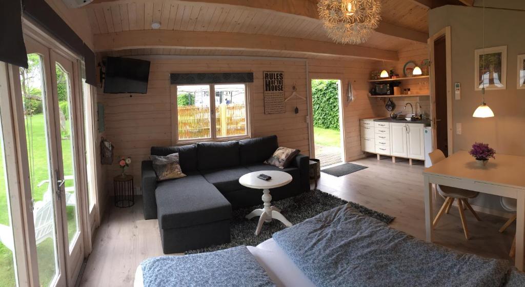 Posezení v ubytování Piccobello Bed & Breakfast Valløby Køge