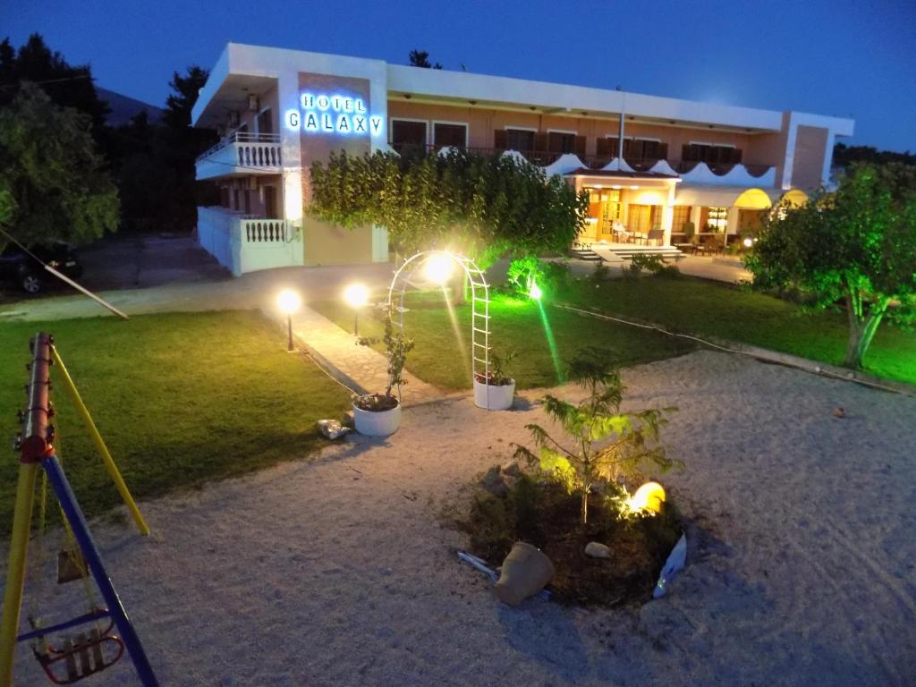 Zahrada ubytování Galaxy Hotel