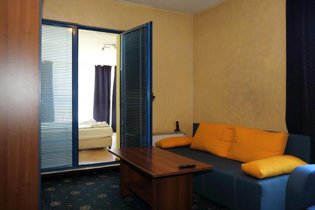 Posezení v ubytování Fenix Family Hotel