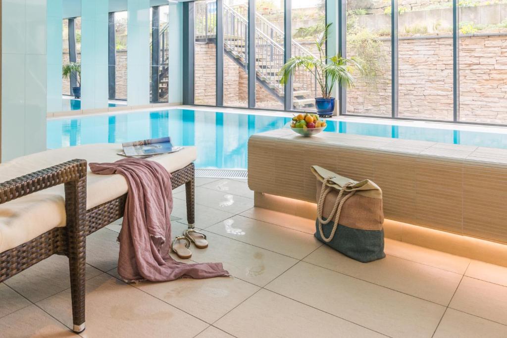 Bazén v ubytování Park-Hotel Hübner nebo v jeho okolí