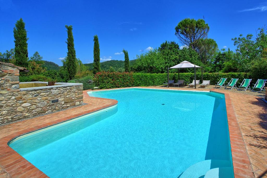 Bazén v ubytovaní Casa Scopeti by PosarelliVillas alebo v jeho blízkosti