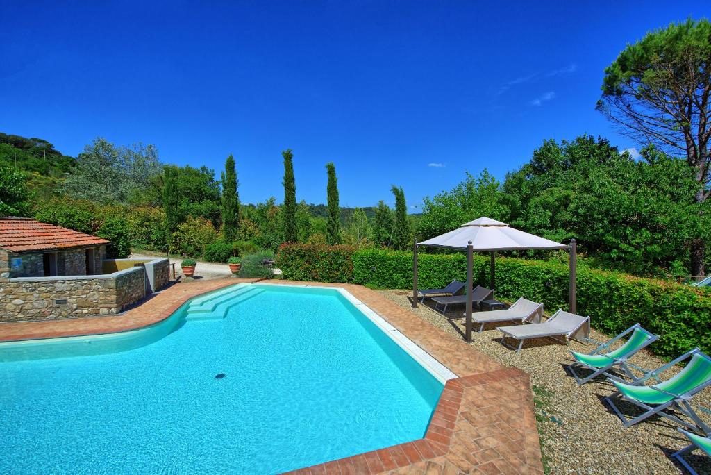 Bazén v ubytovaní Casa Scopeti by PosarelliVillas alebo v jeho blízkosti