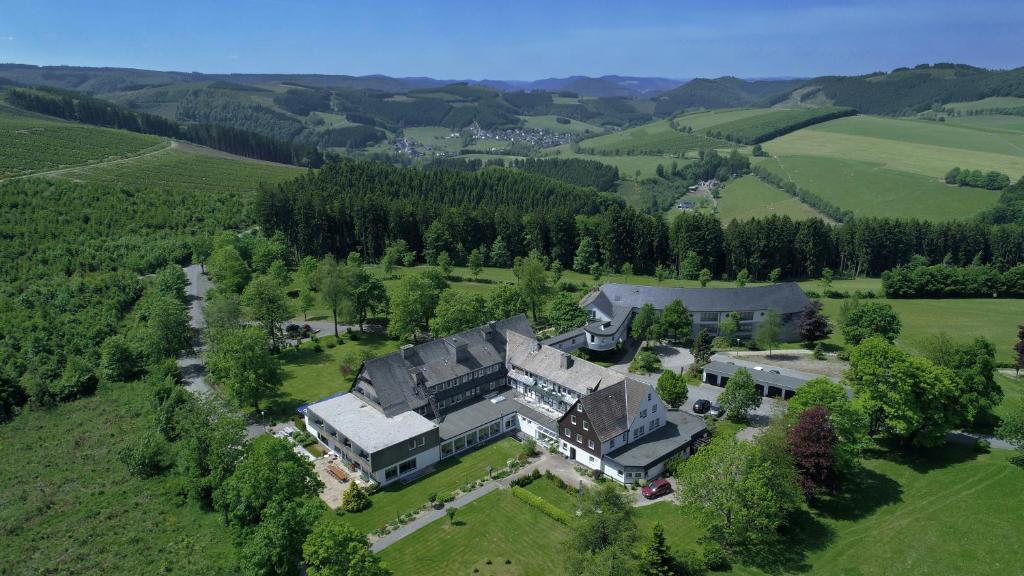 Letecký snímek ubytování Berghotel Hoher Knochen