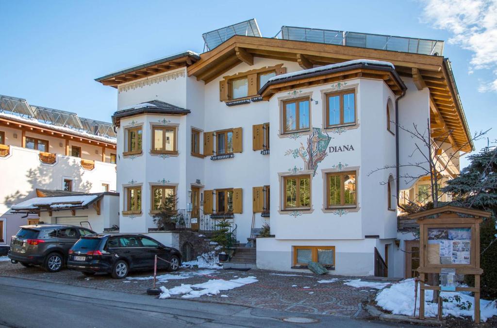 Το κτήριο όπου στεγάζεται  το διαμέρισμα