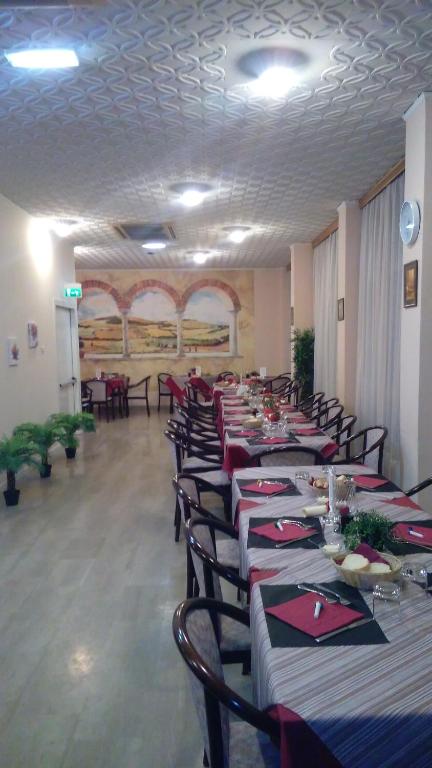 Restaurace v ubytování Hotel Glenn