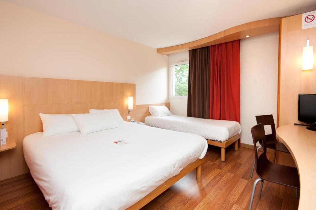 ibis Avallon - Standard Double Room