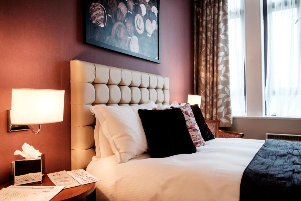 The Mad Hatter Hotel - Resim 35