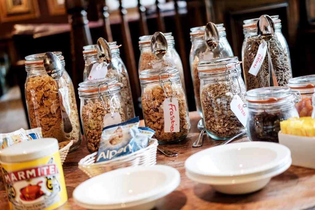 The Mad Hatter Hotel - Resim 43