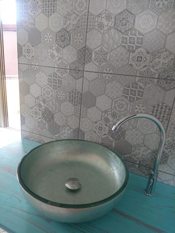 Thapae Gate Lodge - 5