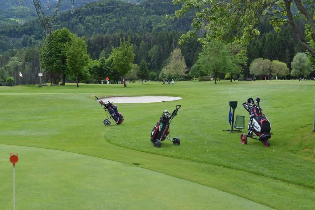Golf v hotelu nebo okolí