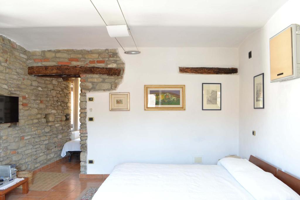 Appartamento Isabella nel centro di Monastero Bormida, Monastero