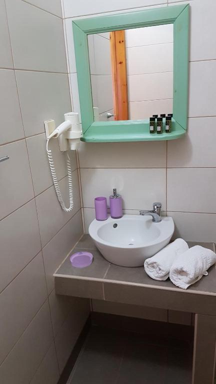 Efrosini Hotel Apartments & Studios - 5