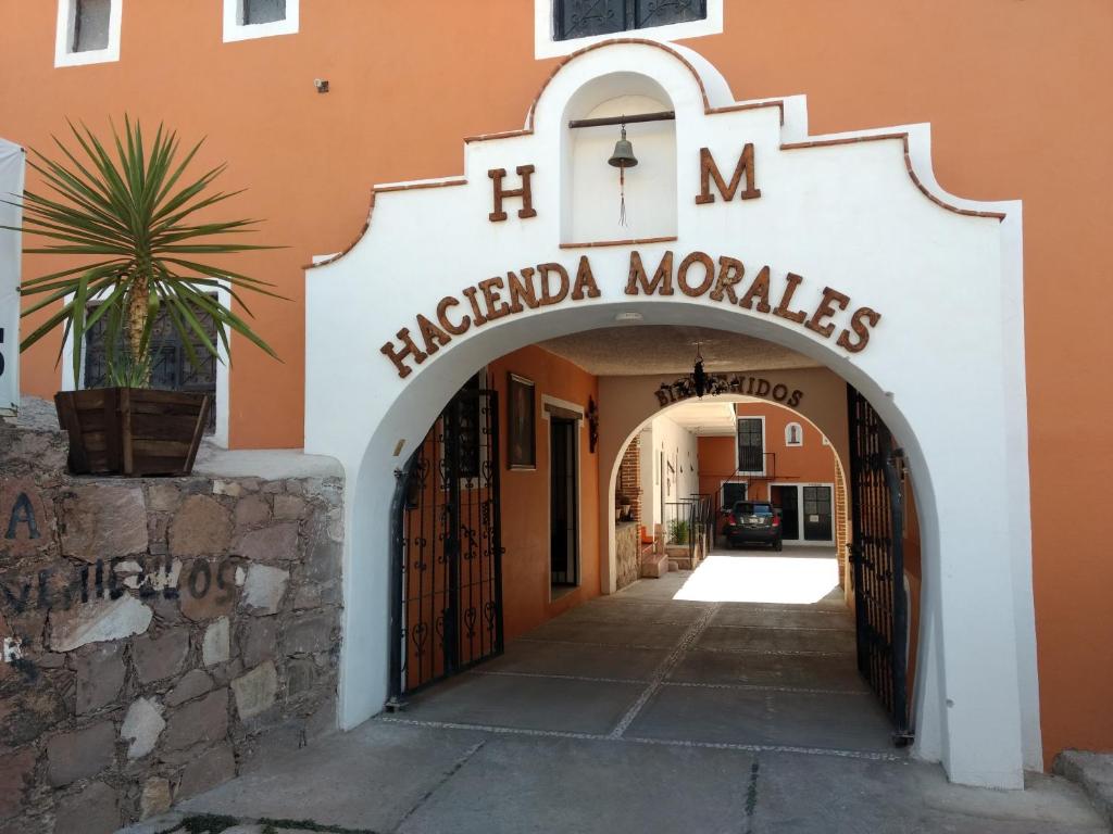 Hotel Hacienda Morales.