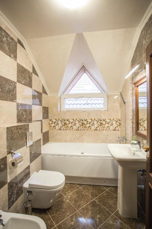 Koupelna v ubytování Guest House Villa Lamperti