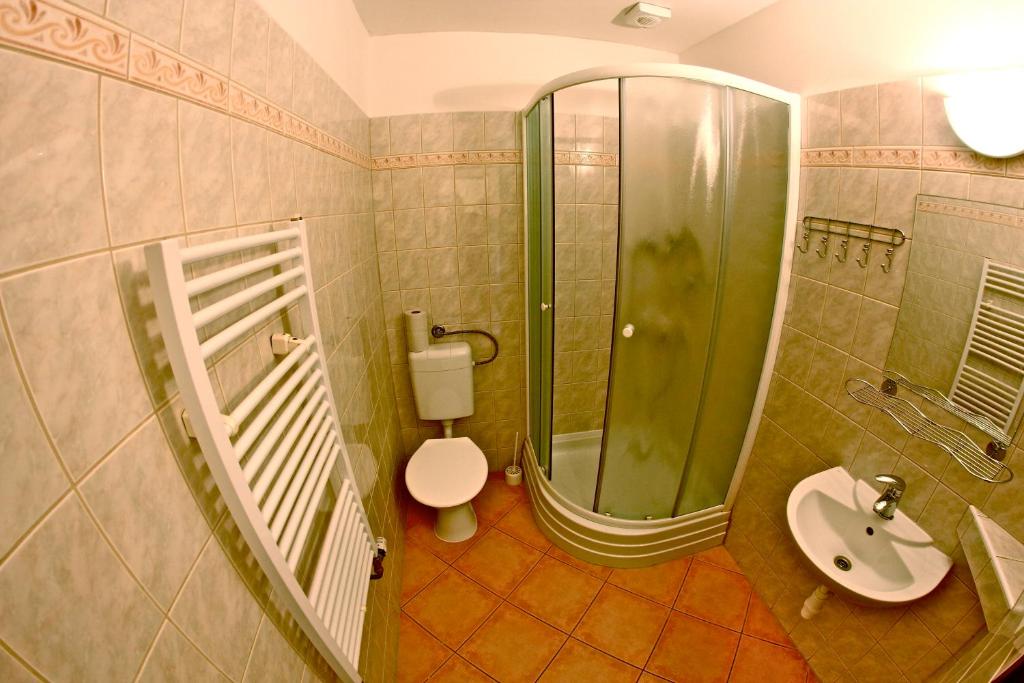 Koupelna v ubytování Pension Ferda