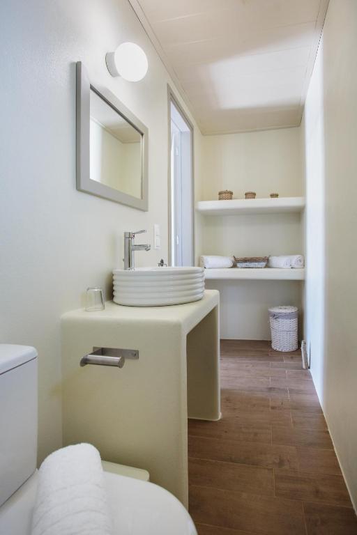 Koupelna v ubytování Natura Villas Paros