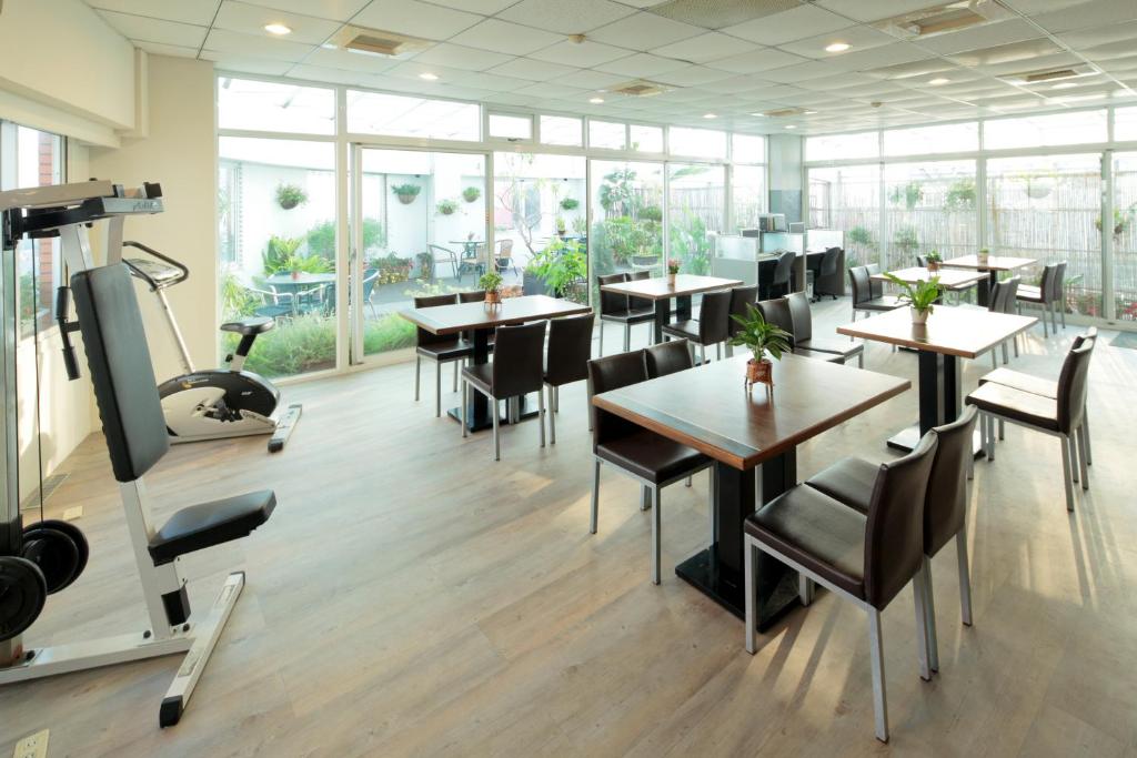Fitness centrum a/nebo fitness zařízení v ubytování Cambridge Hotel - Yung Kang