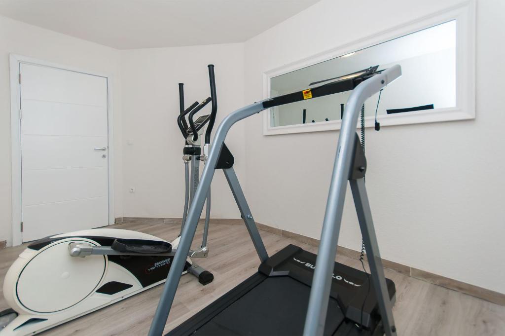 Fitness centrum a/nebo fitness zařízení v ubytování Matanovi dvori
