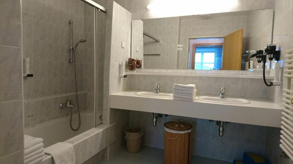 Koupelna v ubytování Appartementhotel Hechenberg
