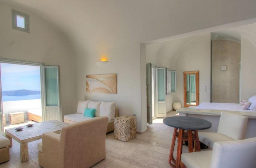 Area soggiorno di Allure Suites