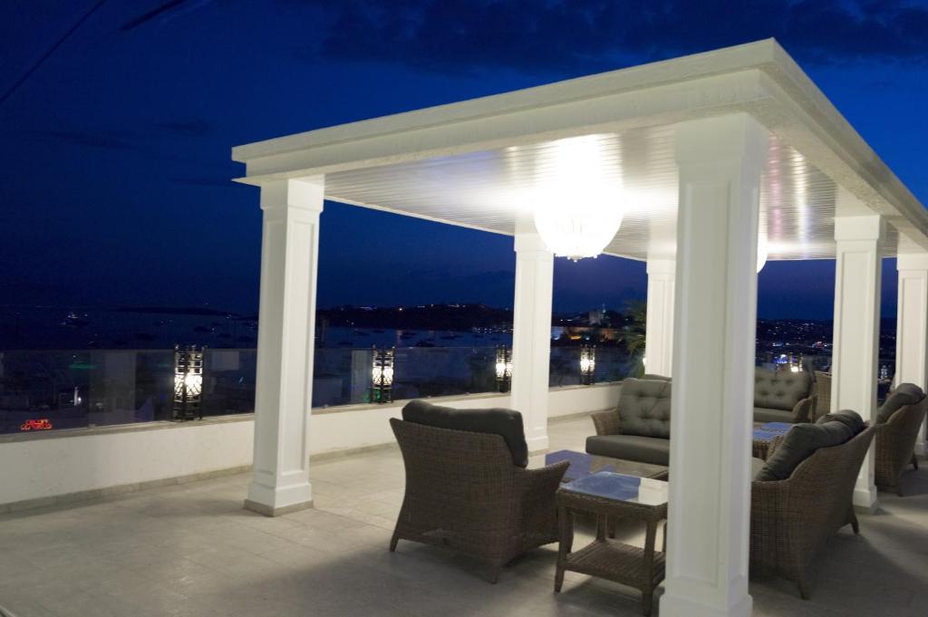 Balkón nebo terasa v ubytování Ena Boutique Hotel & Residences