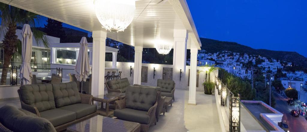 Nespecifikovaný výhled na hory nebo výhled na hory při pohledu z hotelu