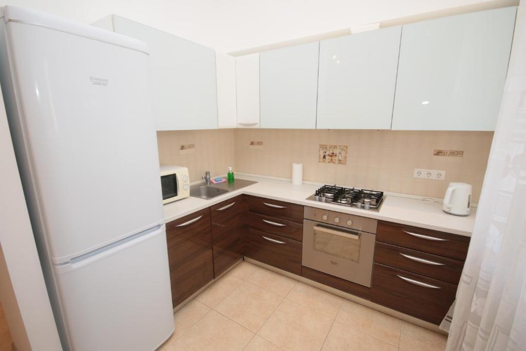 Real Home Apartments in Kiev Center - Deluxe One-Bedroom Apartment - Bolshaya Vasilkovskaya Street 2