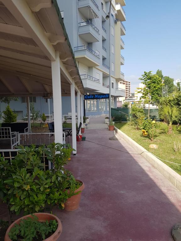 Modern cozy apartment seaview - Image 6