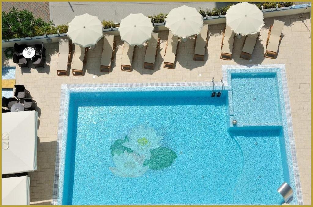 Бассейн в Hotel Ca' D'Oro Tre Stelle Superior Adults only или поблизости