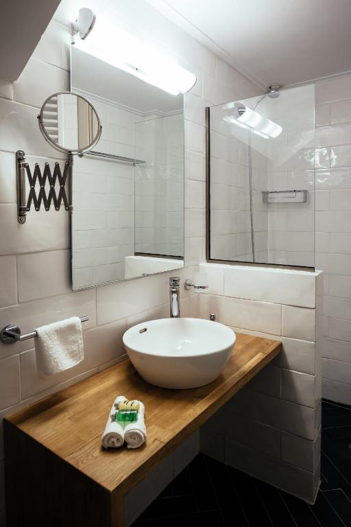 Filoxenion Luxury Rooms & Lofts - 14