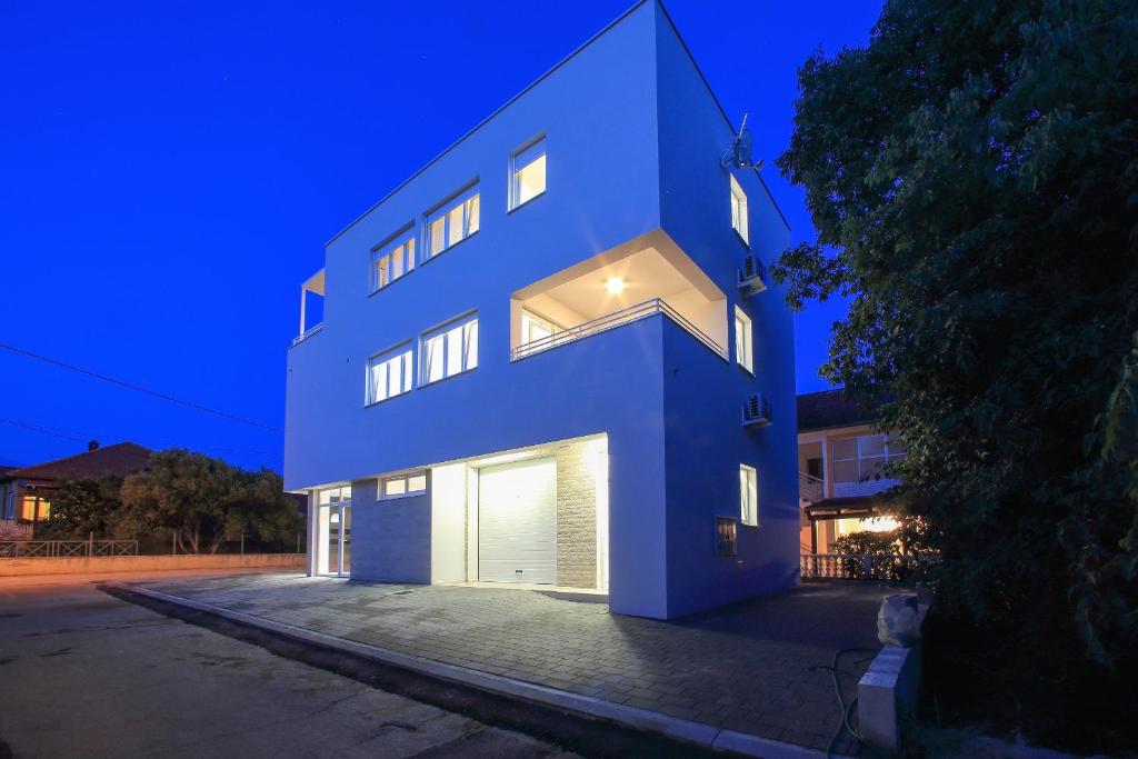 Budova, kde se apartmán nachází