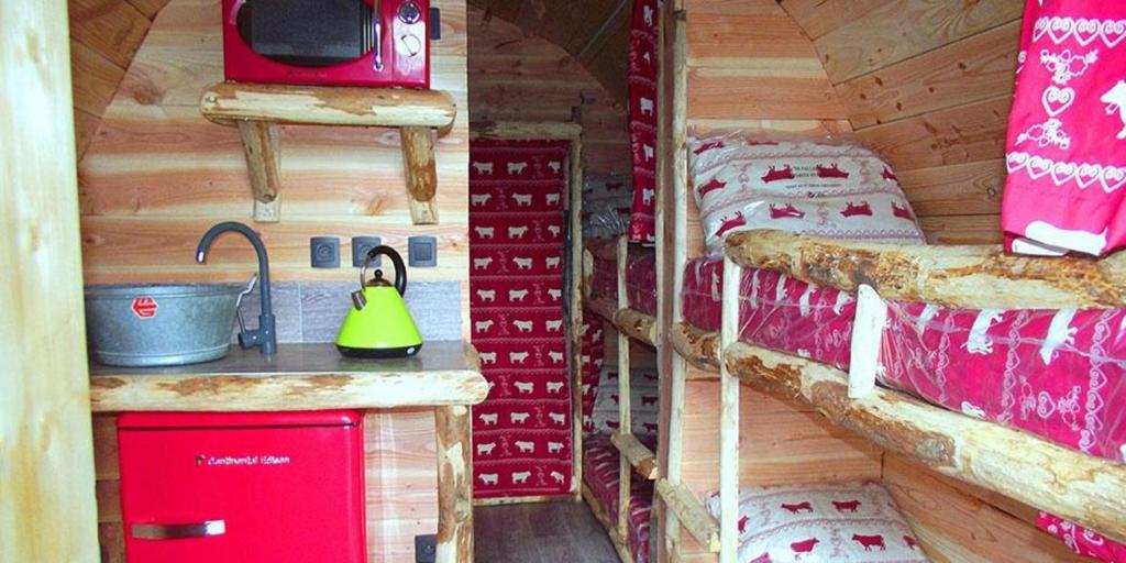 La Colline Aux Cabanes - One-Bedroom House