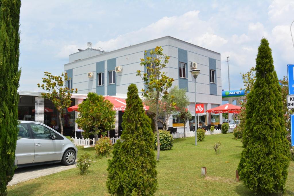 Hotel Alpet - Imazhi 1
