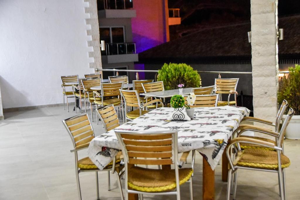 Restaurace v ubytování Mala Plaza