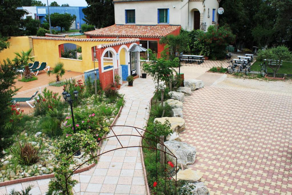 Appart'Hotel Festival Sud Aqua - Avignon TGV - Resim 14