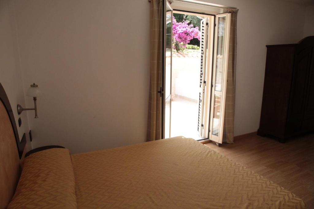 Łóżko lub łóżka w pokoju w obiekcie Bed And Breakfast casagalez