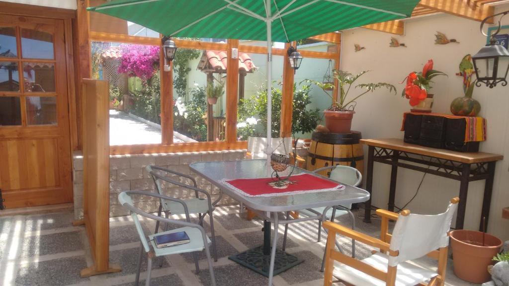 Balkón nebo terasa v ubytování Hostal Miramar