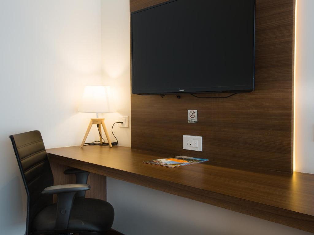 TV a/nebo společenská místnost v ubytování Hotel Ambassador by ACE Hotels