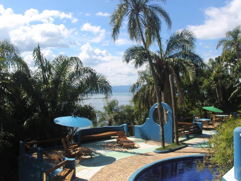  Azur Guesthouse
