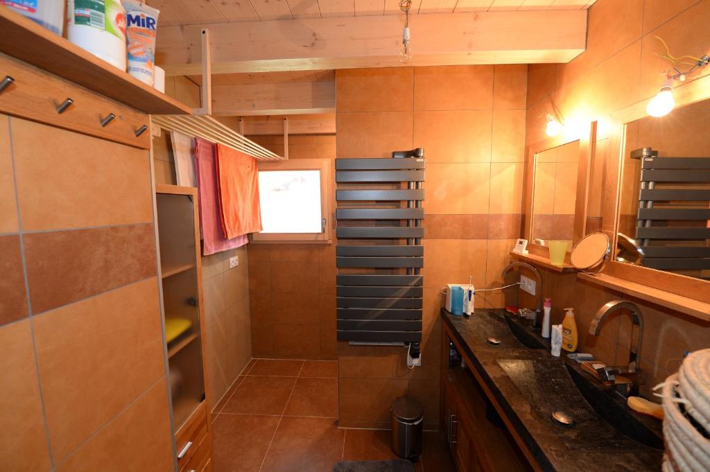 Kuchyň nebo kuchyňský kout v ubytování La Case à Kio