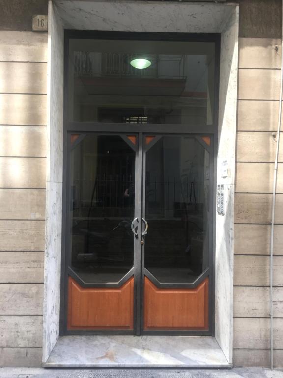 PETIT B&B - in centro a due passi dalla stazione e dai traghetti - 13