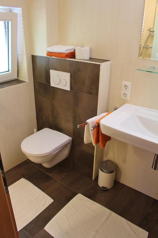 Kúpeľňa v ubytovaní Haus Gisela