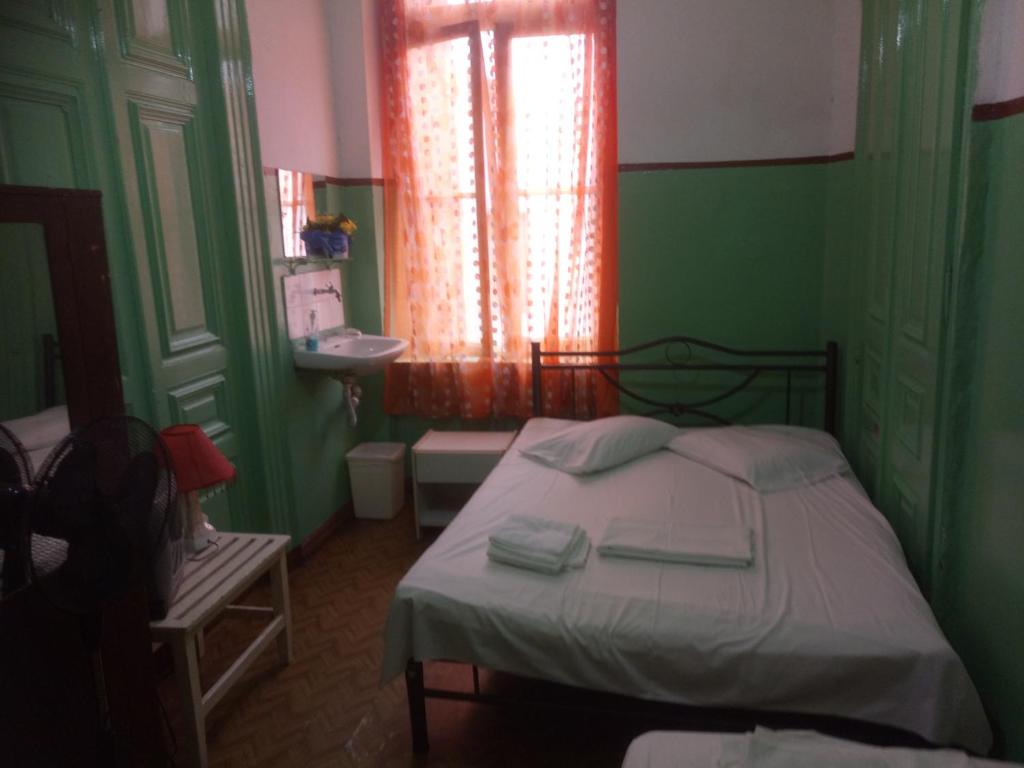 
Triple Room with Shared Toilet
