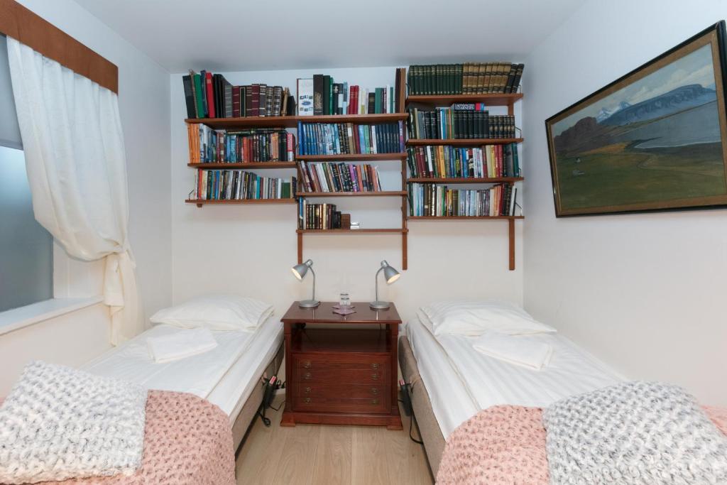 Cama o camas de una habitación en Blómasetrið Homestay