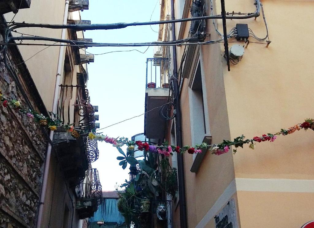 Zdjęcie z galerii obiektu Taormina Rainbow House w Taominie