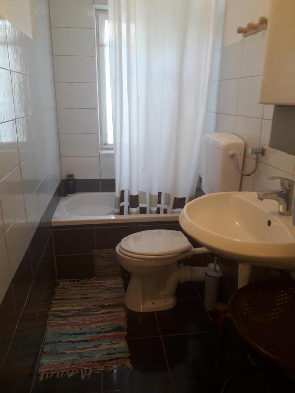 Guest House Olbina - Double Or Twin Room With Shared Bathroom