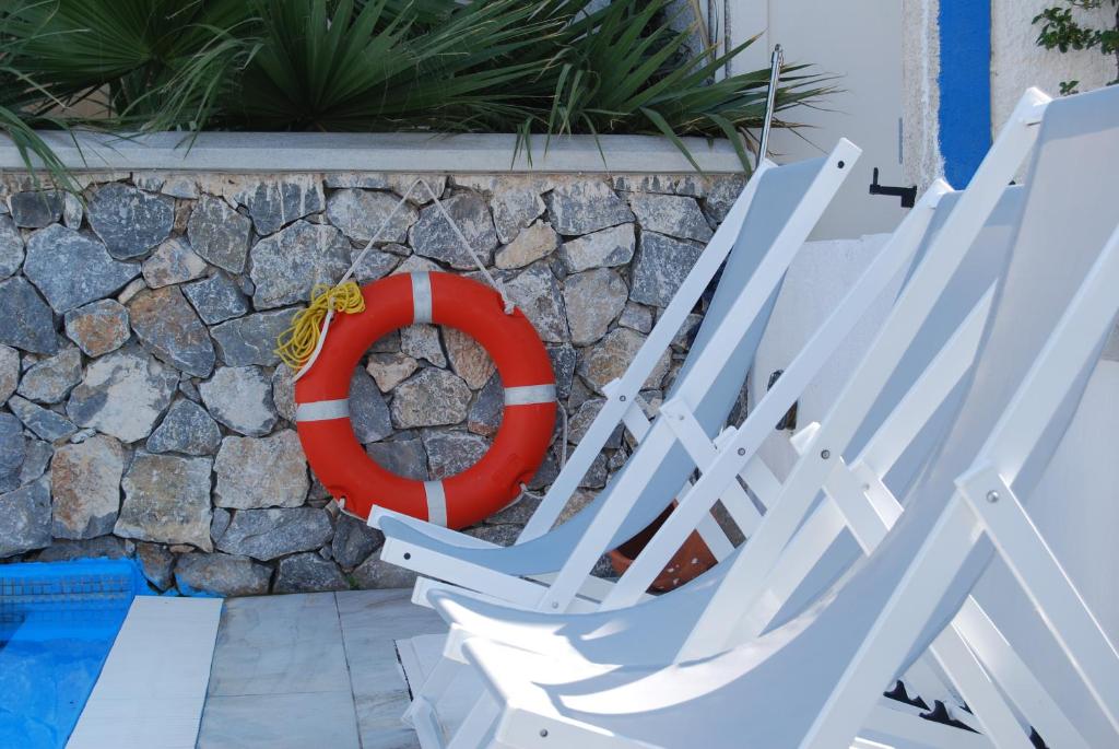Piscina di Aretousa Villas o nelle vicinanze
