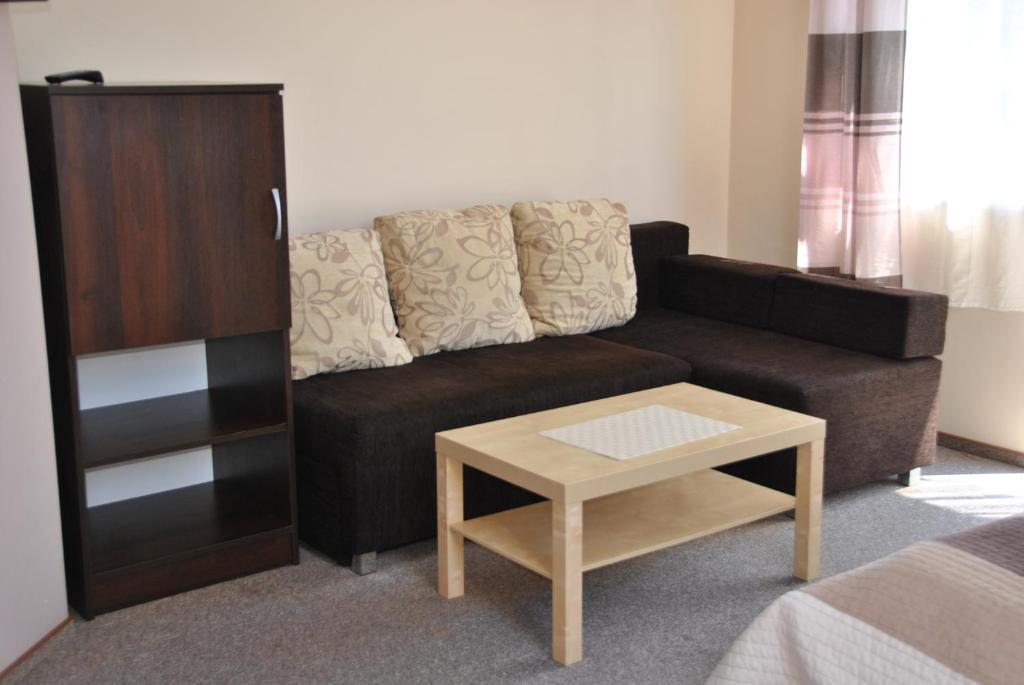 Krzywy Domek w Ostrowie Morza Brzeg - 17