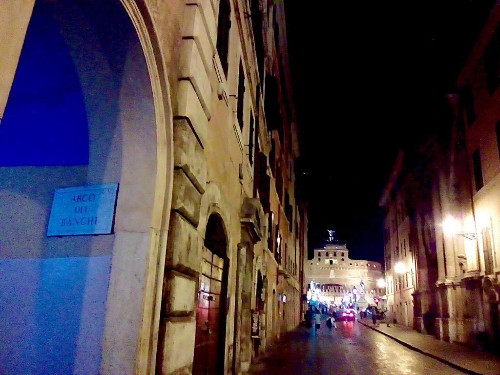 Ronda St. Angelo Suites, آژانس هواپیمایی آسمان سپید