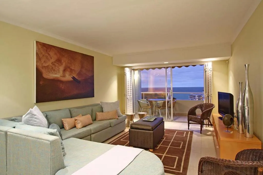 Afribode's Jocelyn on Bantry Bay, Cape Town, South Africa